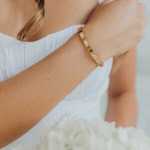 The LW Jewelry Co. Gold Vermeil Non Tarnish waterproof Gold Lily Bracelet